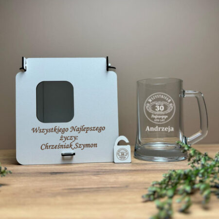 Kufel na urodziny w skrzynce (Grawer)