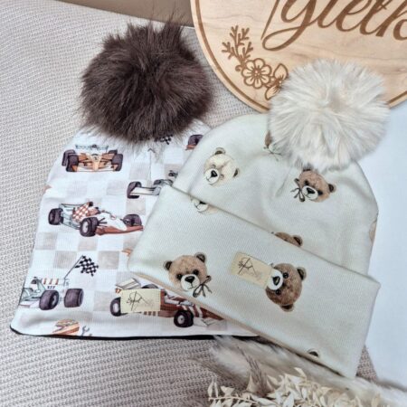 Zimowa czapka z polarem we wzory